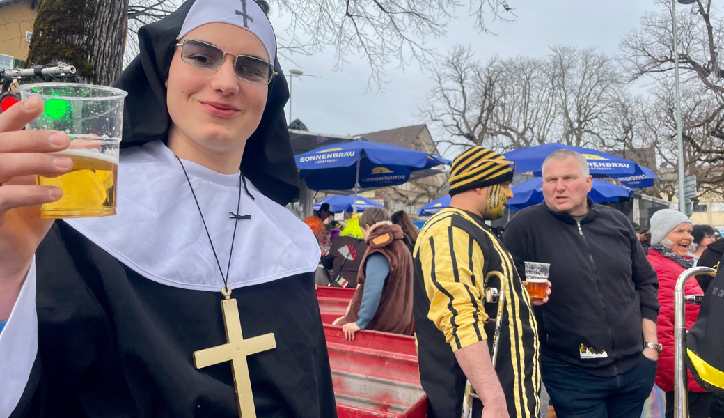 Ausnahmezustand Fasnacht: Alkohol mitten unter Minderjährigen