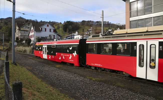 Abfahrtstafel stiftet Verwirrung - aber wenigstens gibt es keine Bussen