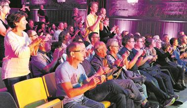 Eine starke Stimme auf der Kulturbrücke