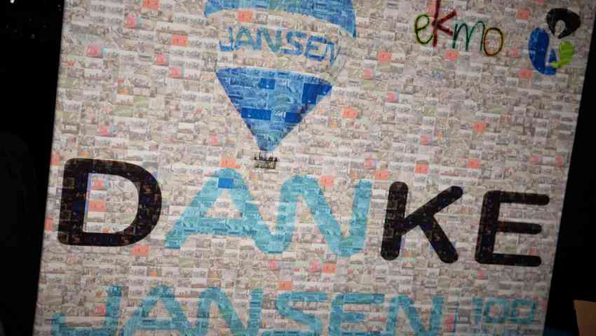 Rund 1'200 Schülerinnen und Schüler vom Kindergarten bis zur dritten Oberstufe wurden zu einem Tagesausflug eingeladen. Diese bedankten sich mit Briefen, Fotos, Collagen und Zeichnungen.