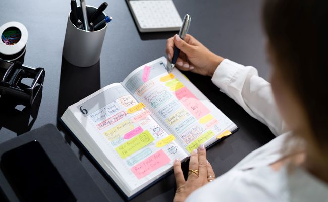 Drei Kalender, kein Überblick: Warum zu viel Planung ins Chaos führt