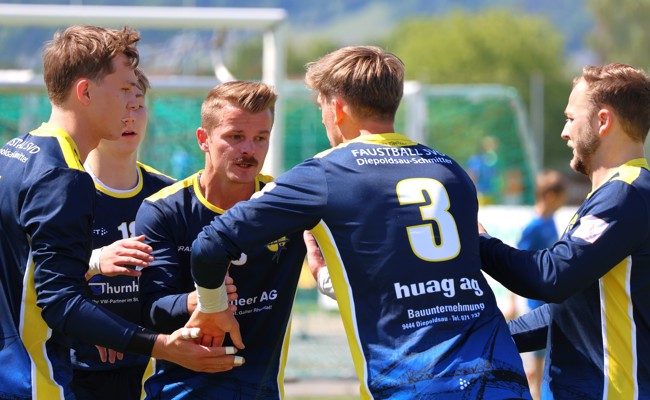 Zwei starke Gegner für die Diepoldsauer Faustballer
