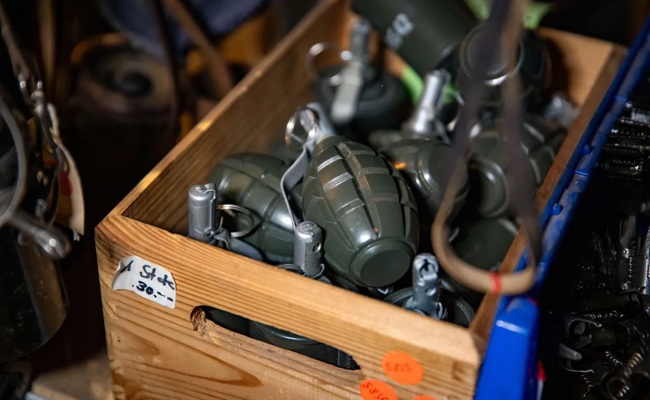 Nach Razzia in «Military-Shop»: «Kommt nun die Polizei zu mir?»
