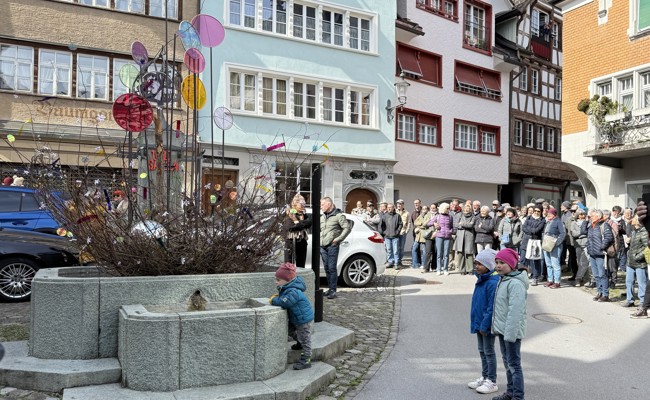 Wenn Brunnen zu Kunstwerken werden und das Städtli zum Laufsteg: Hunderte besuchen Igea-Events