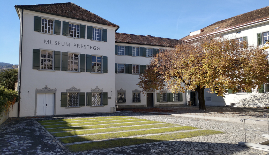 Wanderausstellung «Wir und die anderen» im Museum Prestegg