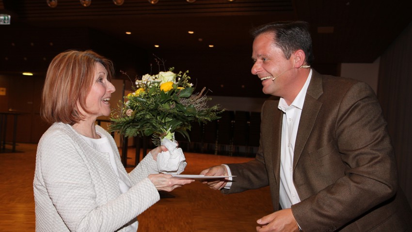 Eveline Frei tritt als Aktuarin zurück. An Patrick Dürr liegt es nun, eine Nachfolgerin oder einen Nachfolger zu finden. Eveline Frei tritt als Aktuarin zurück. An Patrick Dürr liegt es nun, eine Nachfolgerin oder einen Nachfolger zu finden.