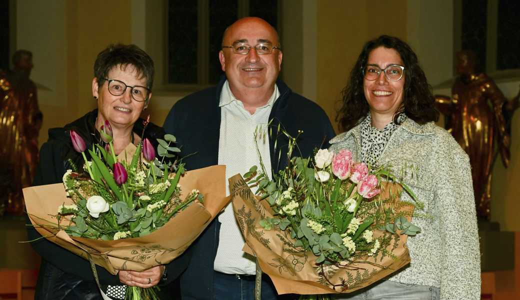 Alice Steiger (links) tritt als Pfarreisekretärin zurück. Das Amt übernimmt Maria Eugster (rechts), die von Hansueli Steiger in der Öffentlichkeitsarbeit unterstützt wird. 