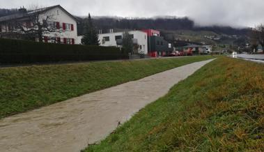 Regenfälle lassen Pegel steigen
