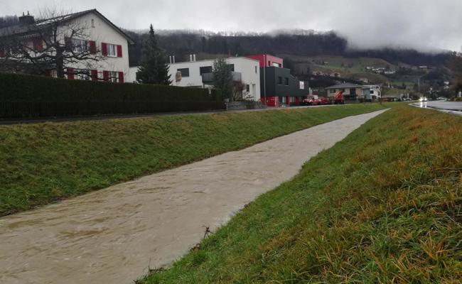 Regenfälle lassen Pegel steigen