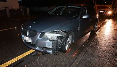 36-Jähriger fuhr mit seinem Auto einen Betonpoller um