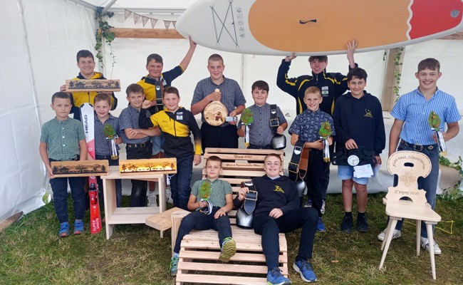 Siege, Zweige und starke Leistungen: SK Mittelrheintal beim Schwingfest im Greyerzerland