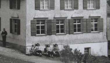Als Gäste noch mit Holzliegestühlen zufrieden waren
