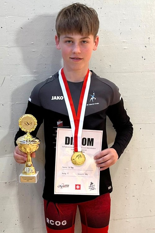 Lio Rüegg gewann nach dem Greco- auch den Freistil-Meistertitel in der Jugend A. Lio Rüegg gewann nach dem Greco- auch den Freistil-Meistertitel in der Jugend A.
