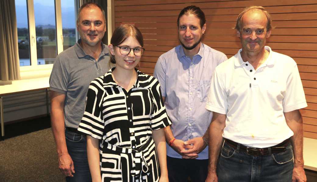 Gastgeber Christian Sepin (von links) mit Elin Wiget, Fabian Bannwart und Bruno Huber, die über Hitzeinseln referierten.   Gastgeber Christian Sepin (von links) mit Elin Wiget, Fabian Bannwart und Bruno Huber, die über Hitzeinseln referierten.