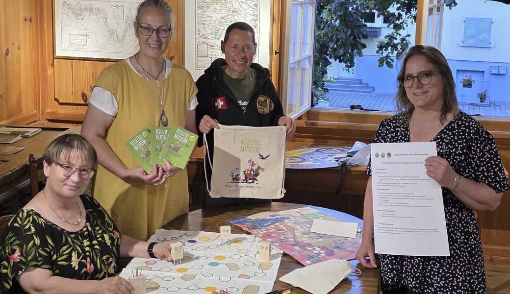 Die Programmverantwortlichen in Oberriet und Rüthi (v. l.):  Katy Budach (Puppenmuseum), Monika Meyer (Ortsmuseum), Josef Wüst (Motorradmuseum) und Silke Schlör (Gemeindemuseum Rothus).