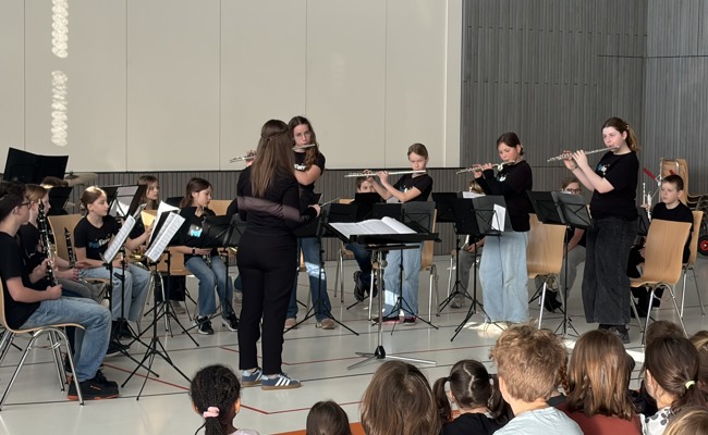 Instrumente zum Anfassen – PopKorn fasziniert Nachwuchs