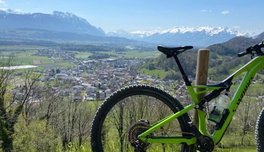 Prolog zum Velo-Festival «Cycle Valley» mit Filmen und einer Velodisco auf dem Sportplatz Wees