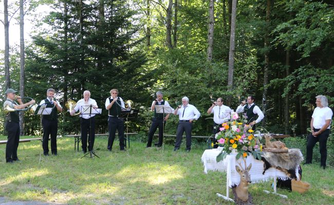 Kirchgemeinde feierte einen Gottesdienst mit Jagdhornbläsern