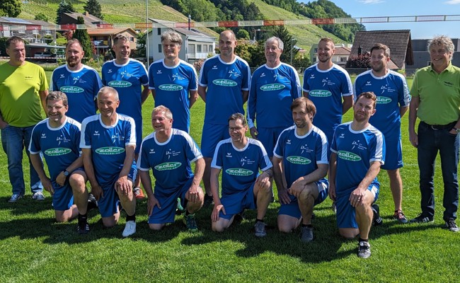 Faustball Widnau und Feuerwehr Diepoldsau gewinnen am Bernecker Pfingstturnier