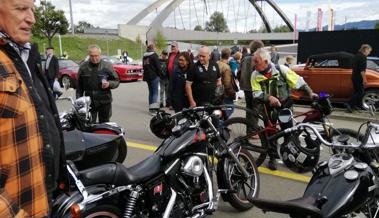 Jeder der über 1000 Oldtimer ist eine Sehenswürdigkeit