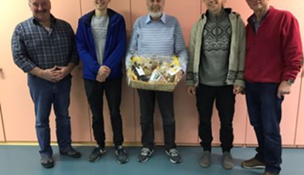 Ehrendirigent Dölf Schelling (Mitte), Präsident Livio Crameri (r.), Andi Nüesch (l.) sowie Andreas und Markus Schmidheiny.