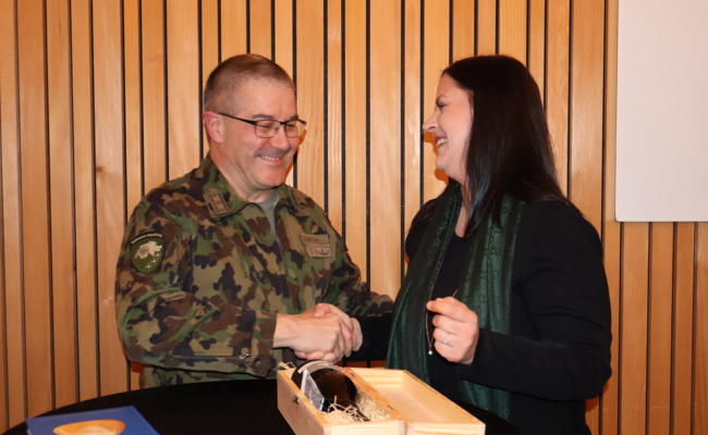 Ehrung in Berneck: Gregor Metzler in den höchsten Rang des Militärs befördert