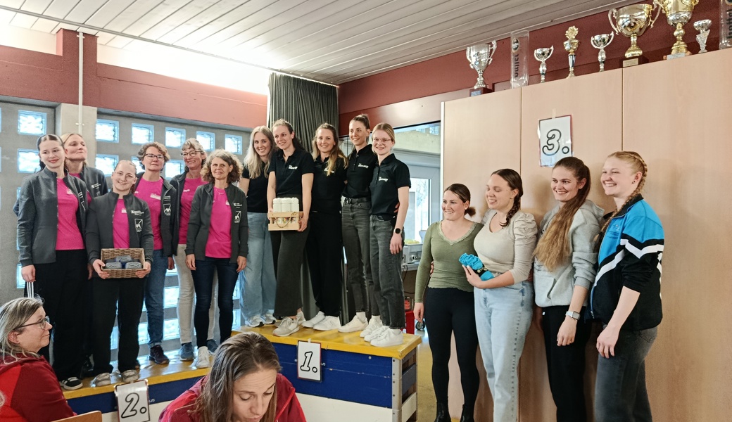 1. Platz für die Montlinger Netzballerinnen