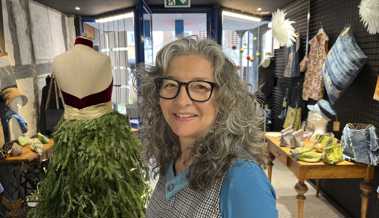 «Ich mag die Nasenspitzen an der Scheibe», sagt Sonja Steiger, die im Pop-up-Store einzog