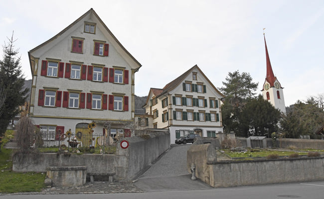 Bauprojekte zu Pfarreiheim, Pfarrhaus und Co.