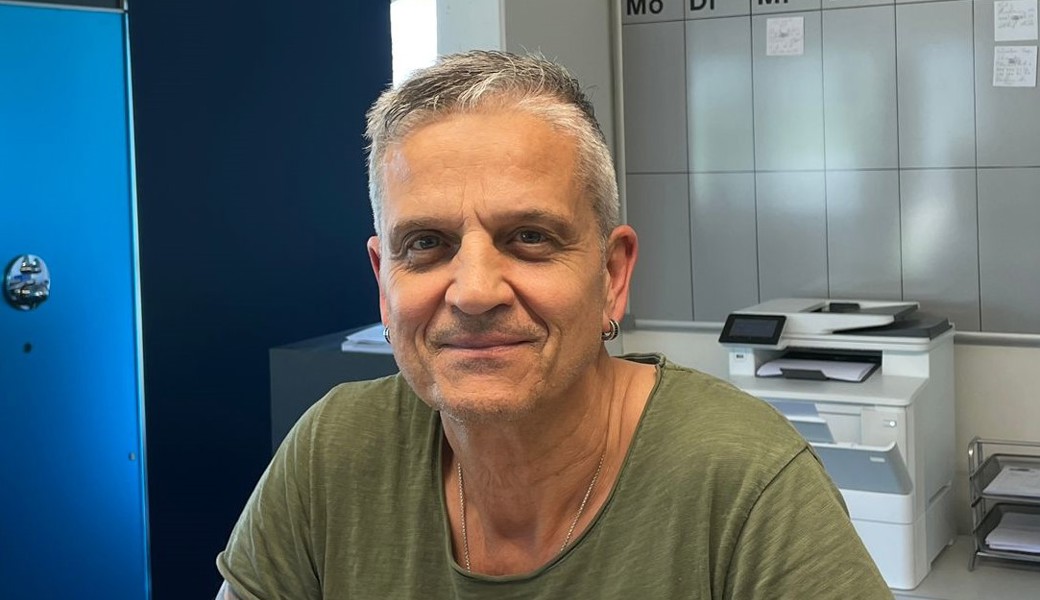 42 Jahre bei der gleichen Firma, jetzt geht er in Pension: Luigi Grasso. 42 Jahre bei der gleichen Firma, jetzt geht er in Pension: Luigi Grasso.