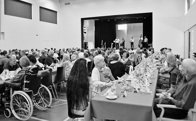 Stimmungsvoller Familienbrunch