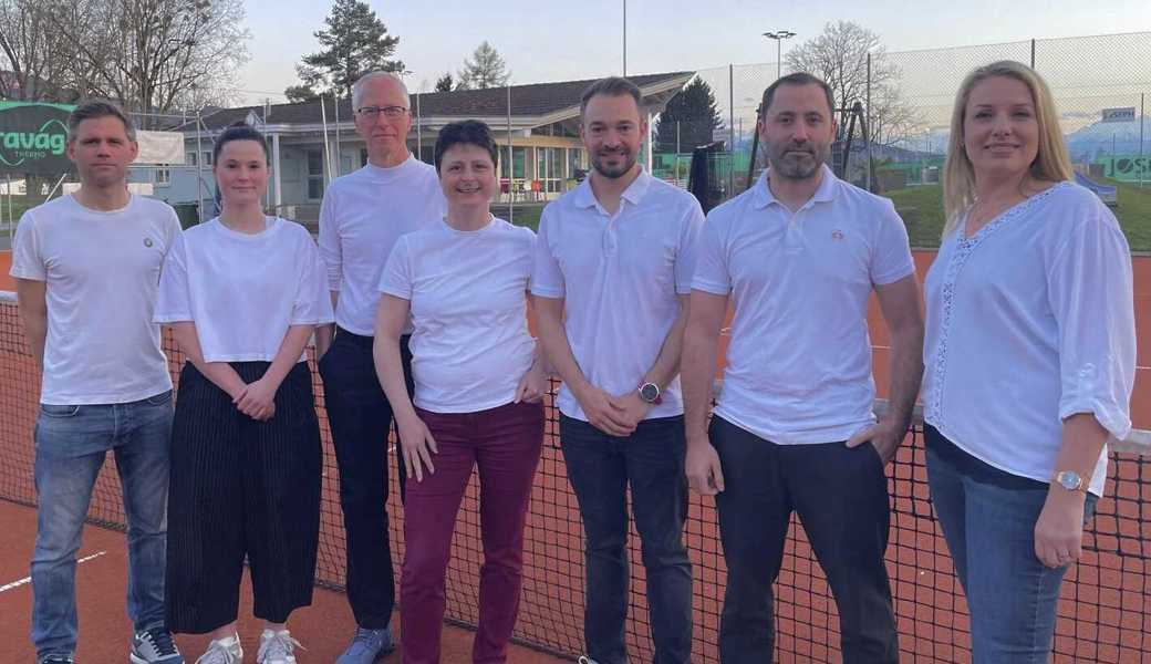Vorstand des Tennisclubs Widnau (von links): Adrian Gilgen, Muriel Mattle, Stefan Schlosser, Präsidentin Stephanie Fürderer, Yves Gschwend, Sandro Büchel und Andrea Medeiros.