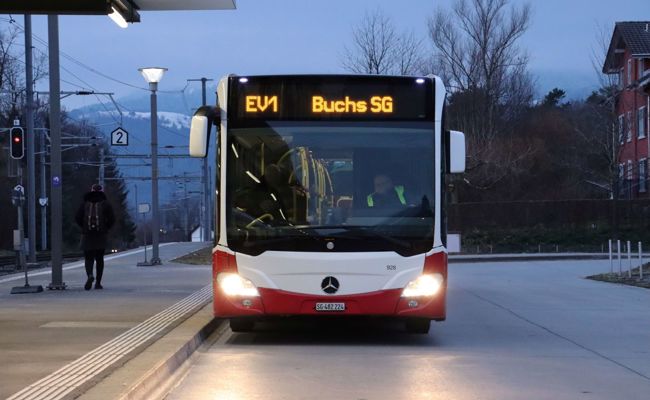 Nicht alle sind zufrieden: Wie es sich mit den Ersatzbussen pendelt