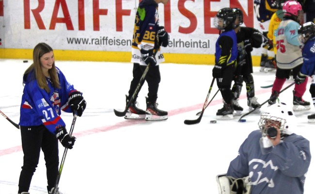 Grosse Stars von heute trafen die kleinen Stars von morgen