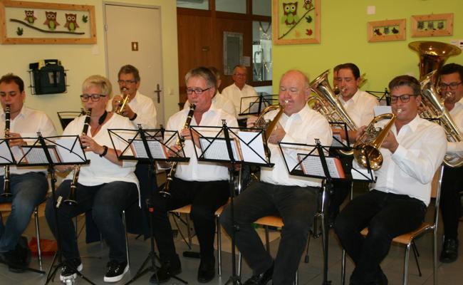 Bergli-Musikanten brachten Abwechslung in den Heimalltag