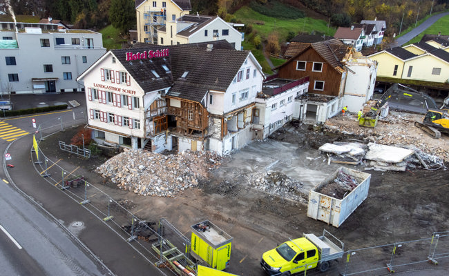 Gasthaus-Hotel Schiff in Buriet wird Stein für Stein zurückgebaut