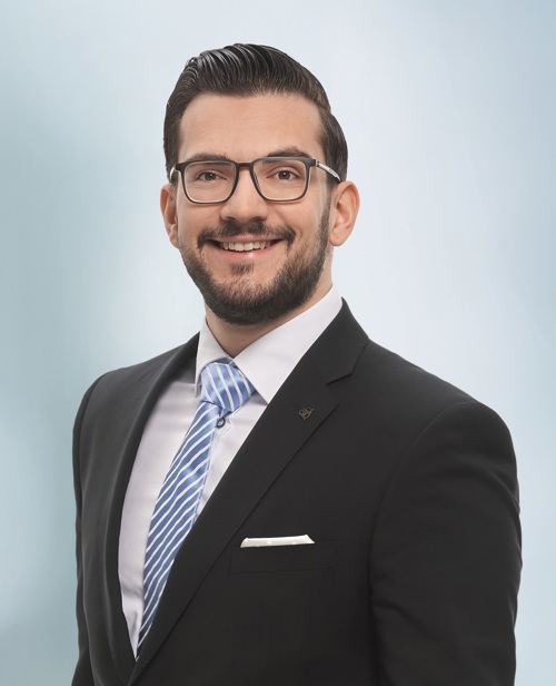 Dario Torrisi, Mitglied des Kaders, dario.torrisi@alpharheintalbank.ch Dario Torrisi, Mitglied des Kaders, dario.torrisi@alpharheintalbank.ch
