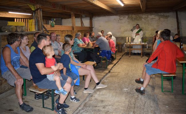 Traditioneller Alpgottesdienst mit Diakon Donat Haltiner
