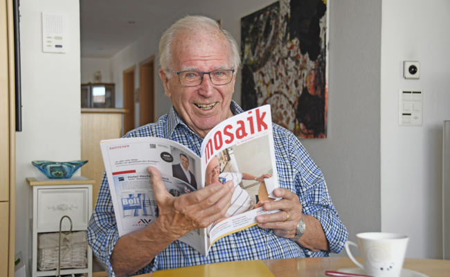 Mit 88 Jahren ist Guido Schneider immer noch Autor – er schreibt im «Mosaik» über das Dorfleben