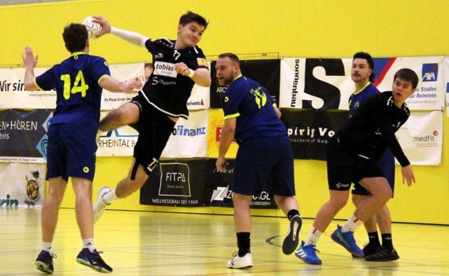 Handball-Schulturnier mit 14 Teams und Heimspiele der drei Männer-Mannschaften