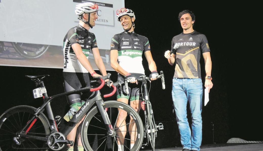 Markus Rohner (links) und Marcel Fürer bei der Präsentation des Cycling-Teams Lippuner an der Tortour. Das Rheintaler Duo fuhr auf den zweiten Platz. 