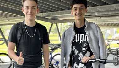 Elektro-Flitzer polarisieren: Schulen mit unterschiedlichen Lösungen