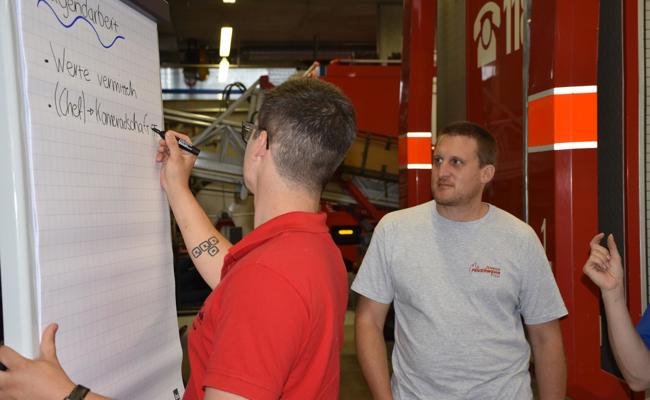 Leiter der Jugendfeuerwehren bilden sich weiter