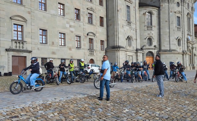 Töffli-Wallfahrt nach Einsiedeln