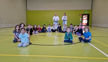 Schulkinder schnupperten Karateluft und hatten Spass daran