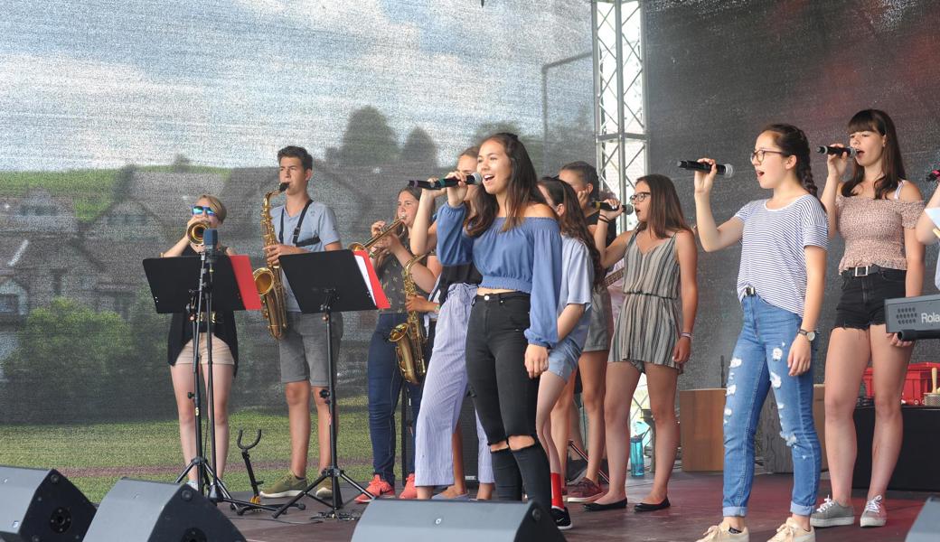 Teens auf professioneller Bühne: Die Wiesental-Open-Air-Macher stellen hohe Ansprüche an ihr Freiluftkonzert.