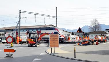 Bahnübergang eine Woche lang zu