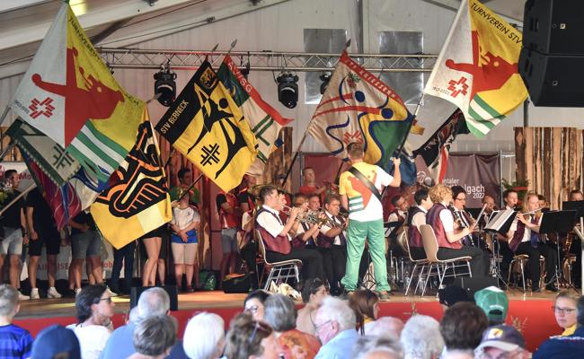 Ein Stück Stoff, das für Tradition und Zusammenhalt steht