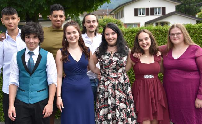Schlussfeier für Brückenjahrschüler
