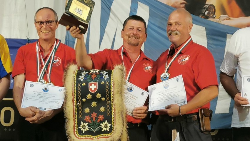 Die Männer holten im Team Gold (von links): Roland Frei, Andreas Mosch und Francois Chardonnens. Die Männer holten im Team Gold (von links): Roland Frei, Andreas Mosch und Francois Chardonnens.